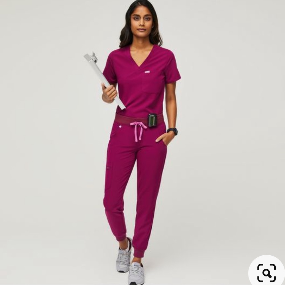 XS Livingston pant & one pocket scrub top